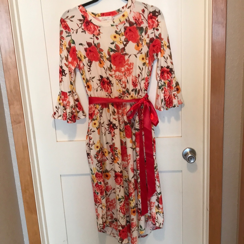 Beautiful Floral Dress Size M